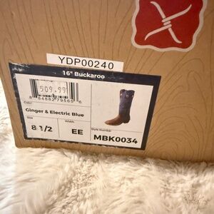 Twisted x men’s cowboy boots size 8.5 , 16 in tall
